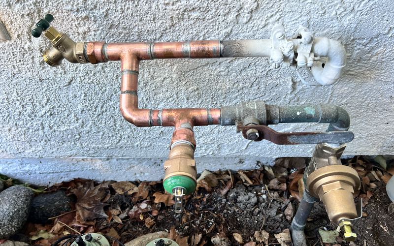 Plumbing Emergencies: What Every Homeowner Should Do First